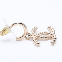 画像をギャラリービューアに読み込む, 極美品 CHANEL シャネル ココマーク スイング ピアス L22C刻印 ココマーク ゴールド 重量4,07g 中古 4a004593