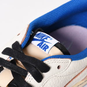 新品未使用 NIKE ナイキ × TRAVIS SCOTT × Fragment Design AIR JORDAN 1 LOW OG SP エアジョーダン1 ロウ DM7866 サイズ8.5 中古 4a004451