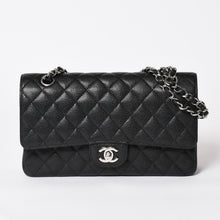 Load image into Gallery viewer, 新品同様 CHANEL シャネル マトラッセ25 ダブルチェーンショルダー ダブルフラップ 14番台 ココマーク キャビアスキン ブラック シルバー金具 中古 4a004468