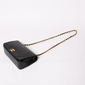 Very Good Condition CHANEL Matelasse Chain Shoulder Bag Coco Mark No. 1 Lambskin Black Gold Hardware Used 4a004472