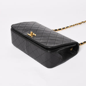 Very Good Condition CHANEL Matelasse Chain Shoulder Bag Coco Mark No. 1 Lambskin Black Gold Hardware Used 4a004472