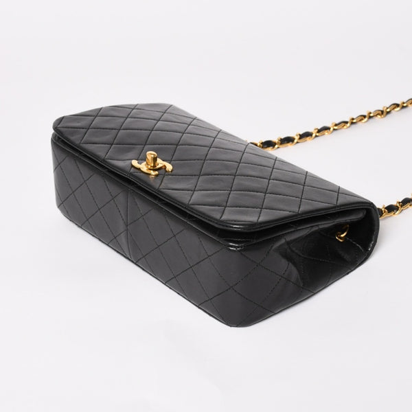 Very Good Condition CHANEL Matelasse Chain Shoulder Bag Coco Mark No. 1 Lambskin Black Gold Hardware Used 4a004472