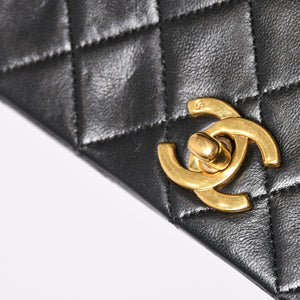Very Good Condition CHANEL Matelasse Chain Shoulder Bag Coco Mark No. 1 Lambskin Black Gold Hardware Used 4a004472