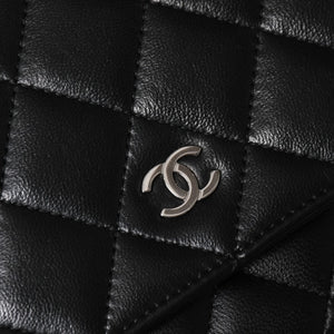 Very Good Condition CHANEL Timeless Classic Line Classic Chain Wallet A33814 16th Series Coco Mark Lambskin Used 4a003973