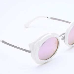 Very Good Condition CHANEL Sunglasses Sunglasses 71198 Camellia Frame Sunglasses White White Used 4a004488