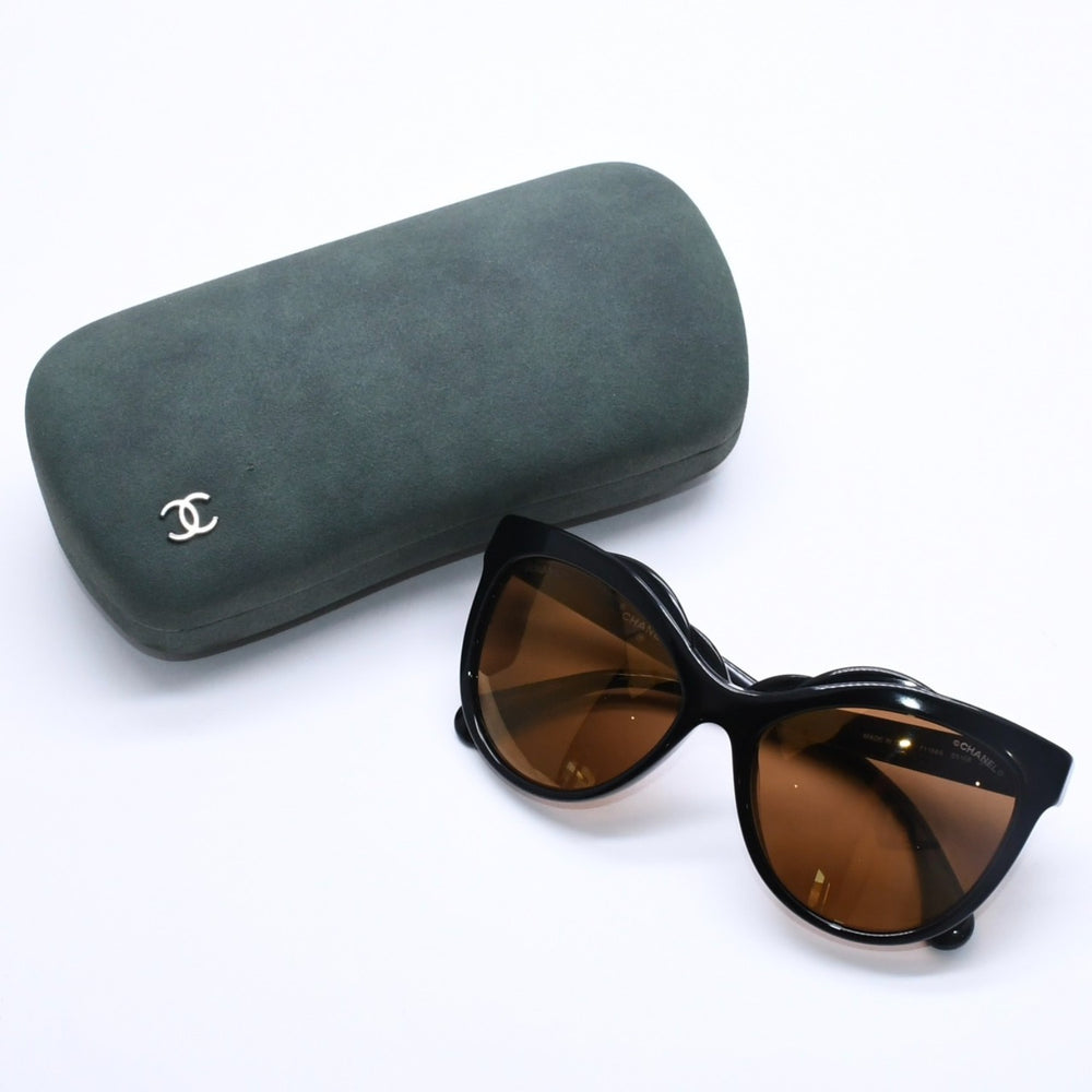 CHANEL Flower Frame Sunglasses Black Frame Side Coco Mark Black 71186A Good Condition Used 4a004473