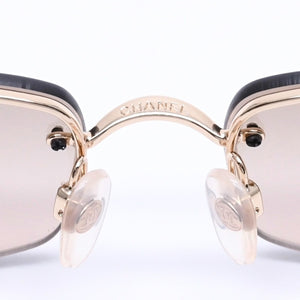 極美品 CHANEL シャネル サングラス アイウェア 4093-B c.125/13 サイズ56□16 130 ココマーク ラインストーン ブラウン 中古 4a004479
