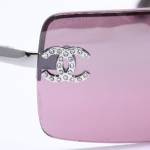 画像をギャラリービューアに読み込む, 新品未使用 CHANEL シャネル ハーフリム サングラス アイウェア 4104-B c.124/7E サイズ62□15 120 ココマーク 中古 4a004481