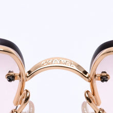 画像をギャラリービューアに読み込む, 極美品 CHANEL シャネル ハーフリム サングラス アイウェア 4104-B c.125/8Z サイズ62□15 120 ココマーク ラインストーン 中古 4a004489