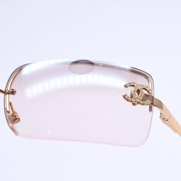 極美品 CHANEL シャネル ハーフリム サングラス アイウェア 4104-B c.125/8Z サイズ62□15 120 ココマーク ラインストーン 中古 4a004489