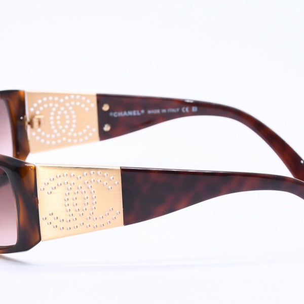 Mint condition CHANEL sunglasses, Coco Mark design, perforated, brown and gold, size 63◻︎15 125 5118 Used 4a004487