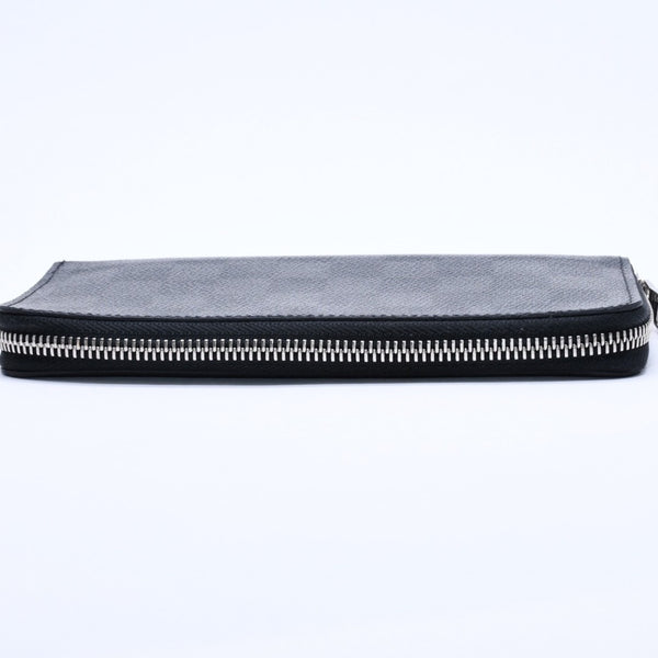 Very good condition LOUIS VUITTON Damier Graphite Canvas Zippy Wallet Portefeuille Vasco Black N63095 Used 4a004621