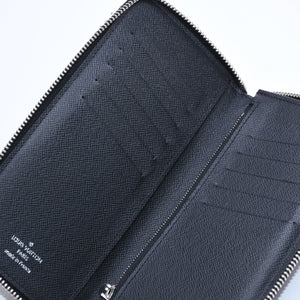 Very good condition LOUIS VUITTON Damier Graphite Canvas Zippy Wallet Portefeuille Vasco Black N63095 Used 4a004621