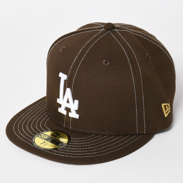 極美品 NEW ERA ニューエラ LAロゴ ブラウン ココア ホワイト キャップ 帽子 サイズ7 8/3 中古 4a004493