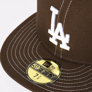 極美品 NEW ERA ニューエラ LAロゴ ブラウン ココア ホワイト キャップ 帽子 サイズ7 8/3 中古 4a004493