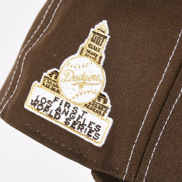 極美品 NEW ERA ニューエラ LAロゴ ブラウン ココア ホワイト キャップ 帽子 サイズ7 8/3 中古 4a004493