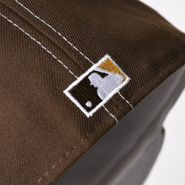 極美品 NEW ERA ニューエラ LAロゴ ブラウン ココア ホワイト キャップ 帽子 サイズ7 8/3 中古 4a004493