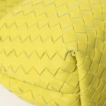 Load image into Gallery viewer, 極美品 BOTTEGAVENETA ボッテガヴェネタ THE FOLD BAG ザ フォールド ショルダーバッグ 642637 イントレチャート グリーン 中古 4a001648