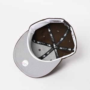 極美品 NEW ERA ニューエラ LAロゴ ブラウン ココア ホワイト キャップ 帽子 サイズ7 8/3 中古 4a004493
