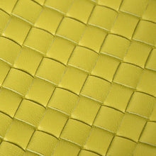 Load image into Gallery viewer, 極美品 BOTTEGAVENETA ボッテガヴェネタ THE FOLD BAG ザ フォールド ショルダーバッグ 642637 イントレチャート グリーン 中古 4a001648