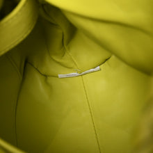 Load image into Gallery viewer, 極美品 BOTTEGAVENETA ボッテガヴェネタ THE FOLD BAG ザ フォールド ショルダーバッグ 642637 イントレチャート グリーン 中古 4a001648