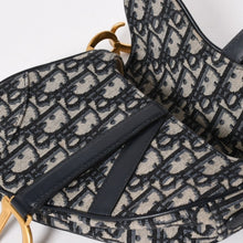 Load image into Gallery viewer, 極美品 Christian Dior クリスチャンディオール オブリークサドルバッグ キャンバス×レザー ハンドバッグ ネイビー ゴールド金具 中古 4a004720