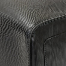 Load image into Gallery viewer, LOUIS VUITTON ルイヴィトン ボストンバッグ キーポル50 M42962 ブラック エピレザー ゴールド金具 美品 中古 4a004513
