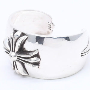 Very good condition CHROME HEARTS BANGLE WIDE CUFF CH PLUS CH plus wide cuff bangle Weight approx. 138.90g Silver 925 Used 4a004518