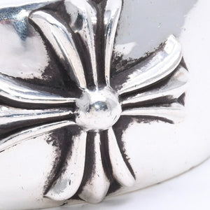 Very good condition CHROME HEARTS BANGLE WIDE CUFF CH PLUS CH plus wide cuff bangle Weight approx. 138.90g Silver 925 Used 4a004518