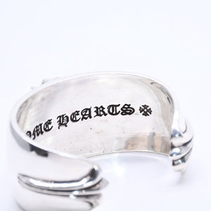 Very good condition CHROME HEARTS BANGLE WIDE CUFF CH PLUS CH plus wide cuff bangle Weight approx. 138.90g Silver 925 Used 4a004518