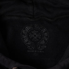 画像をギャラリービューアに読み込む, CHROME HEARTS クロムハーツ スクロールラベル プルオーバーパーカー フーディ オールドイングリッシュフォント CHロゴ ブラック XLサイズ 美品 中古 4a004547