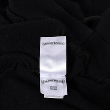 画像をギャラリービューアに読み込む, CHROME HEARTS クロムハーツ Vertical Logo Pullover Hoodie スウェットパーカー スクロールロゴ オールドイングリッシュフォント ブラック Mサイズ 美品 中古 4a004551