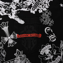 画像をギャラリービューアに読み込む, CHROME HEARTS クロムハーツ HALF SLEEVE T-SHIRT MULTI MOTIF ポケットTシャツ CHクロス セメタリークロス ホースシュー ダガー スター スクロールロゴ フォティ ブラック Lサイズ 美品 中古 4a004550