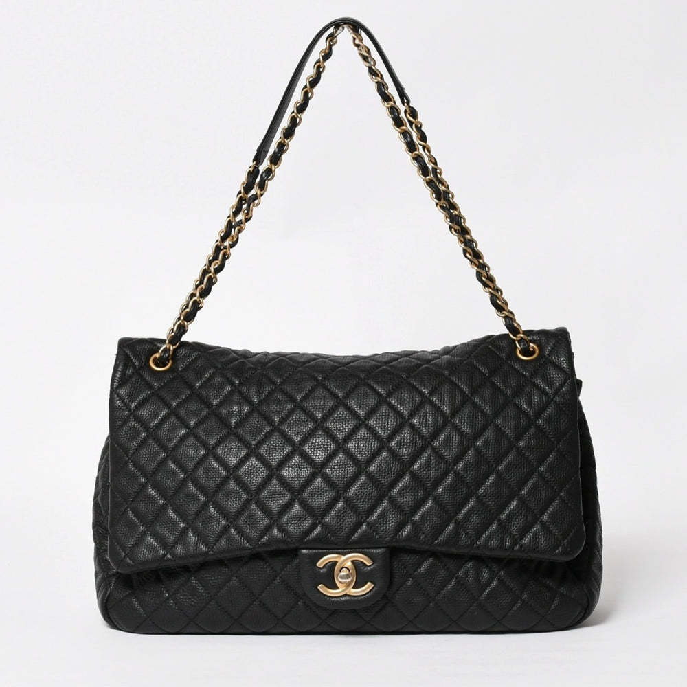 Like new CHANEL Jumbo Matelasse XXL Shoulder Bag Black 24th Series Chain Shoulder Dekamato Used 4a004761