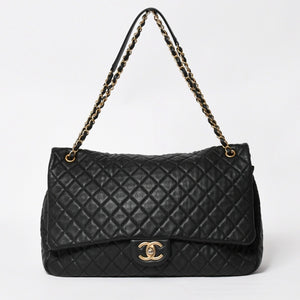 Like new CHANEL Jumbo Matelasse XXL Shoulder Bag Black 24th Series Chain Shoulder Dekamato Used 4a004761