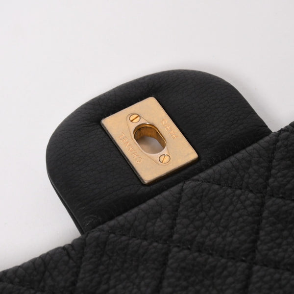 Like new CHANEL Jumbo Matelasse XXL Shoulder Bag Black 24th Series Chain Shoulder Dekamato Used 4a004761
