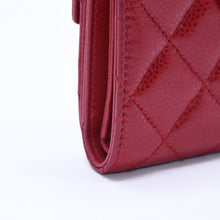 画像をギャラリービューアに読み込む, CHANEL シャネル コンパクトウォレット 二つ折り財布 16番台 ココマーク キャビアスキン レッド シルバー金具 美品 中古 4a004717