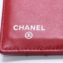 画像をギャラリービューアに読み込む, CHANEL シャネル コンパクトウォレット 二つ折り財布 16番台 ココマーク キャビアスキン レッド シルバー金具 美品 中古 4a004717