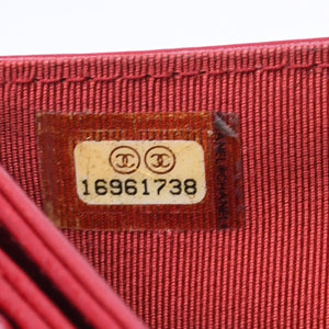 CHANEL シャネル コンパクトウォレット 二つ折り財布 16番台 ココマーク キャビアスキン レッド シルバー金具 美品 中古 4a004717
