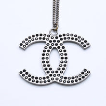 画像をギャラリービューアに読み込む, CHANEL シャネル ネックレス ココマーク ブラックラインストーン シルバー メタル 重量約14.06g 美品 中古 4a004573