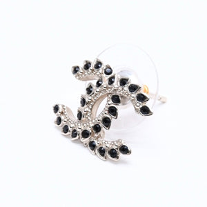 Very good condition CHANEL earrings here mark black rhinestone C20A stamp weight approx. 2.18g used 4a004557