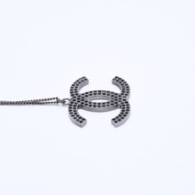画像をギャラリービューアに読み込む, CHANEL シャネル ネックレス ココマーク ブラックラインストーン シルバー メタル 重量約14.06g 美品 中古 4a004573