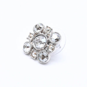 CHANEL シャネル ピアス イヤリング ラウンドビッグストーン 09C刻印 重量約6.55g シルバー カラーラインストーン 美品 中古 4a004567