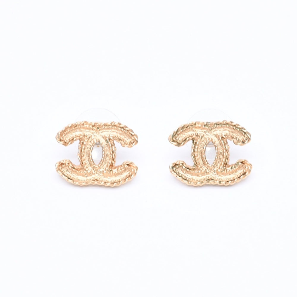 極美品 CHANEL シャネル ピアス イヤリング チェーン柄 ゴールドカラー B11A刻印 重量約5.82g 中古 4a004577