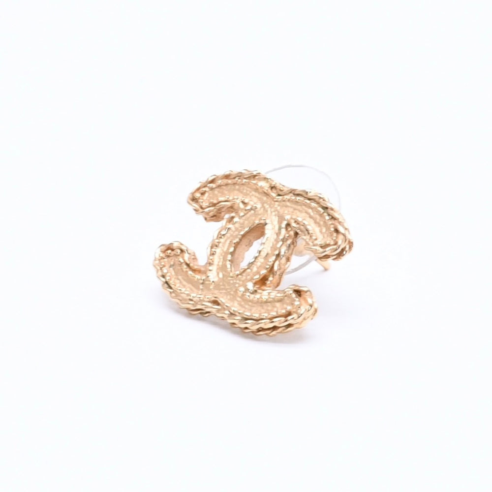 極美品 CHANEL シャネル ピアス イヤリング チェーン柄 ゴールドカラー B11A刻印 重量約5.82g 中古 4a004577