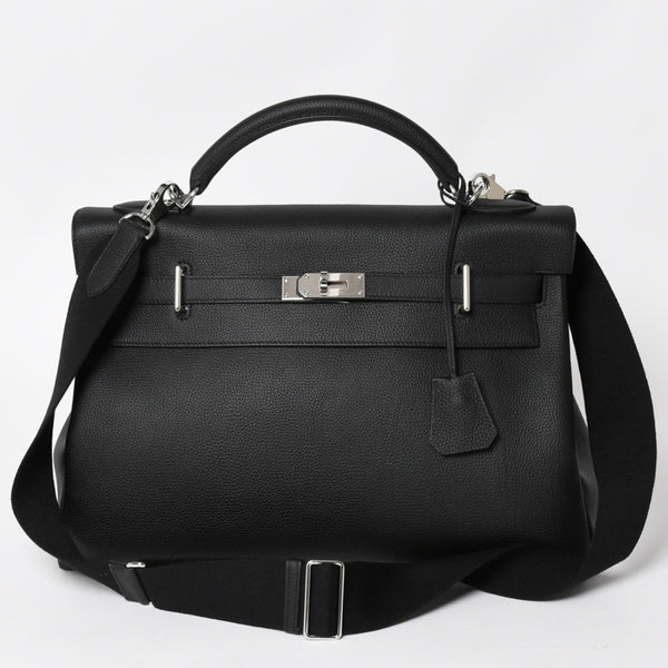 Like new HERMES Maxi Kelly 42 Handbag B engraved Togo Noir SV hardware Made in 2023 Inside stitching Used 4a004578