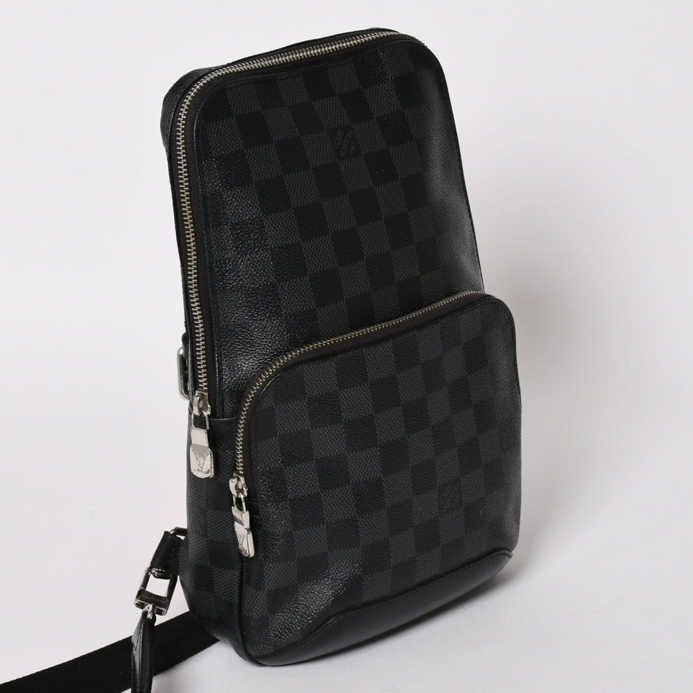 LOUIS VUITTON ルイヴィトン ショルダーバッグ ダミエ グラフィット アヴェニュー スリングバッグ N41719 美品 中古 4a004580