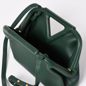 極美品 BOTTEGA VENETA ボッテガヴェネタ トライアングル ポイント スモール ショルダーバッグ グリーン 658476 中古 4a004587