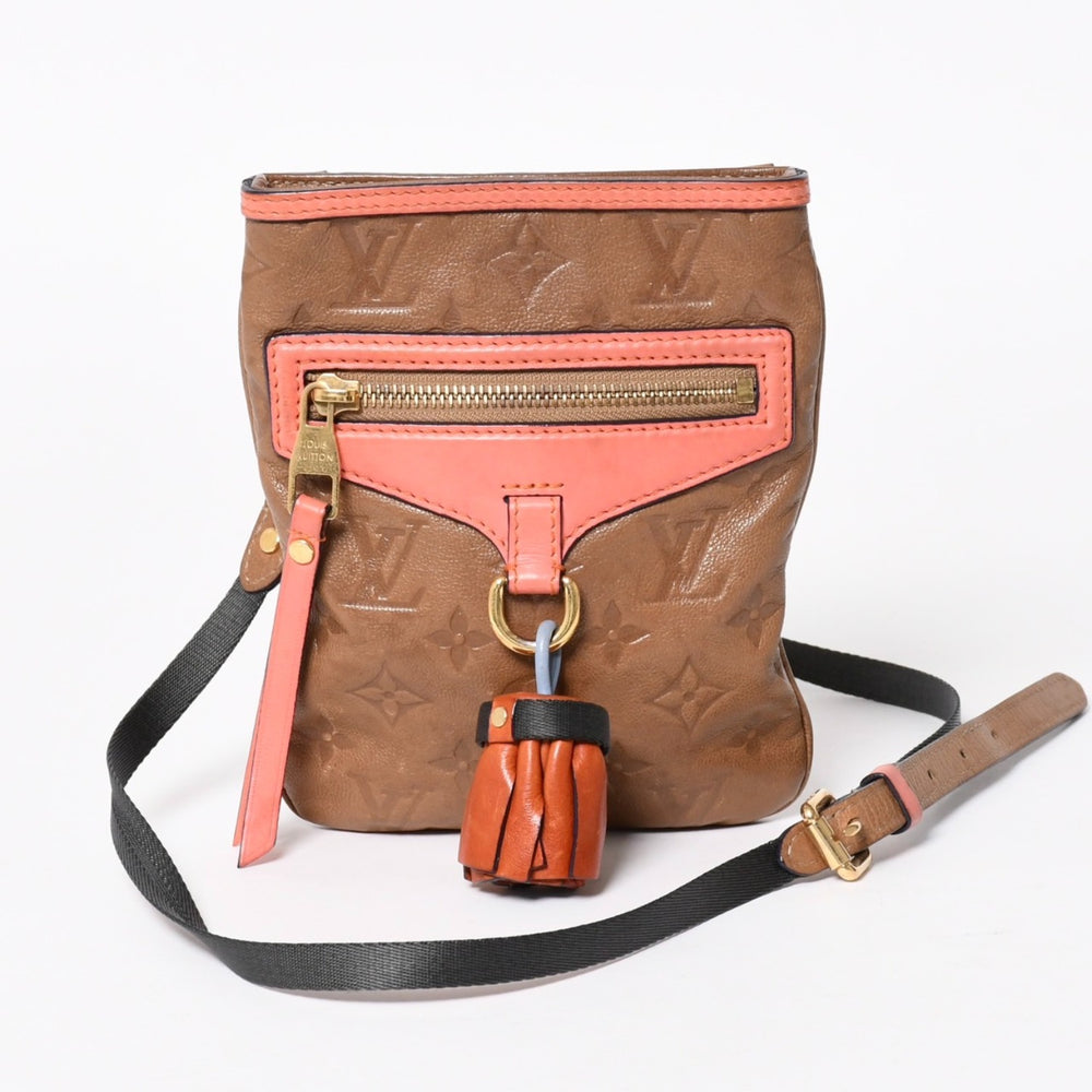 Very good condition LOUIS VUITTON Shoulder bag M40369 Underground flat bag Shoulder bag Brown Pink Gold hardware Used 4a004769