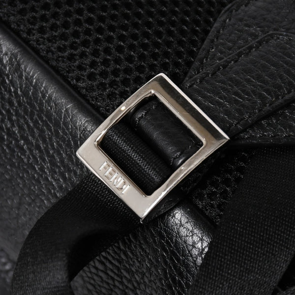 極美品 FENDI フェンディ バケットパック リュック デイパック セレリア 7VZ047 レザー ブラック シルバー金具 中古 4a004584